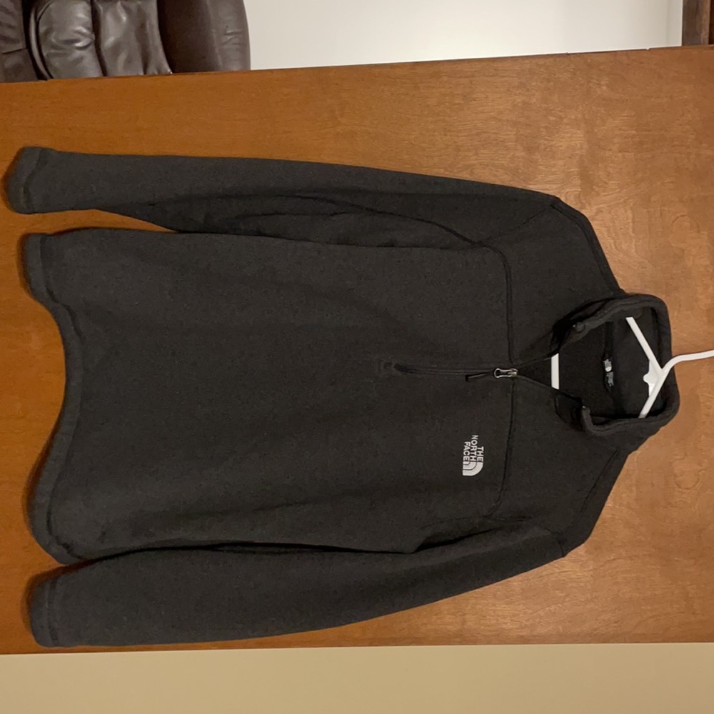 L North Face men’s feece